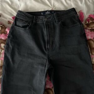Hollister Ultra High-Rise 90s Straight Black Jeans